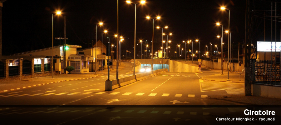 Giratoire carrefour nlongkak